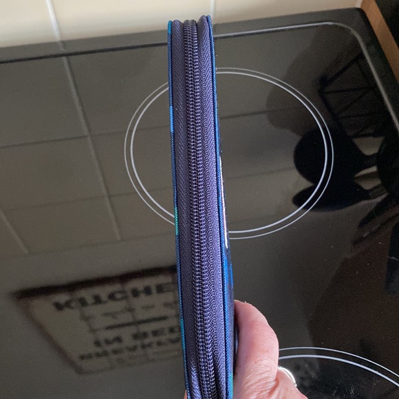 Cath Kidston Recycled Power Spot Continental Zip Wallet - Picture 3 of 5